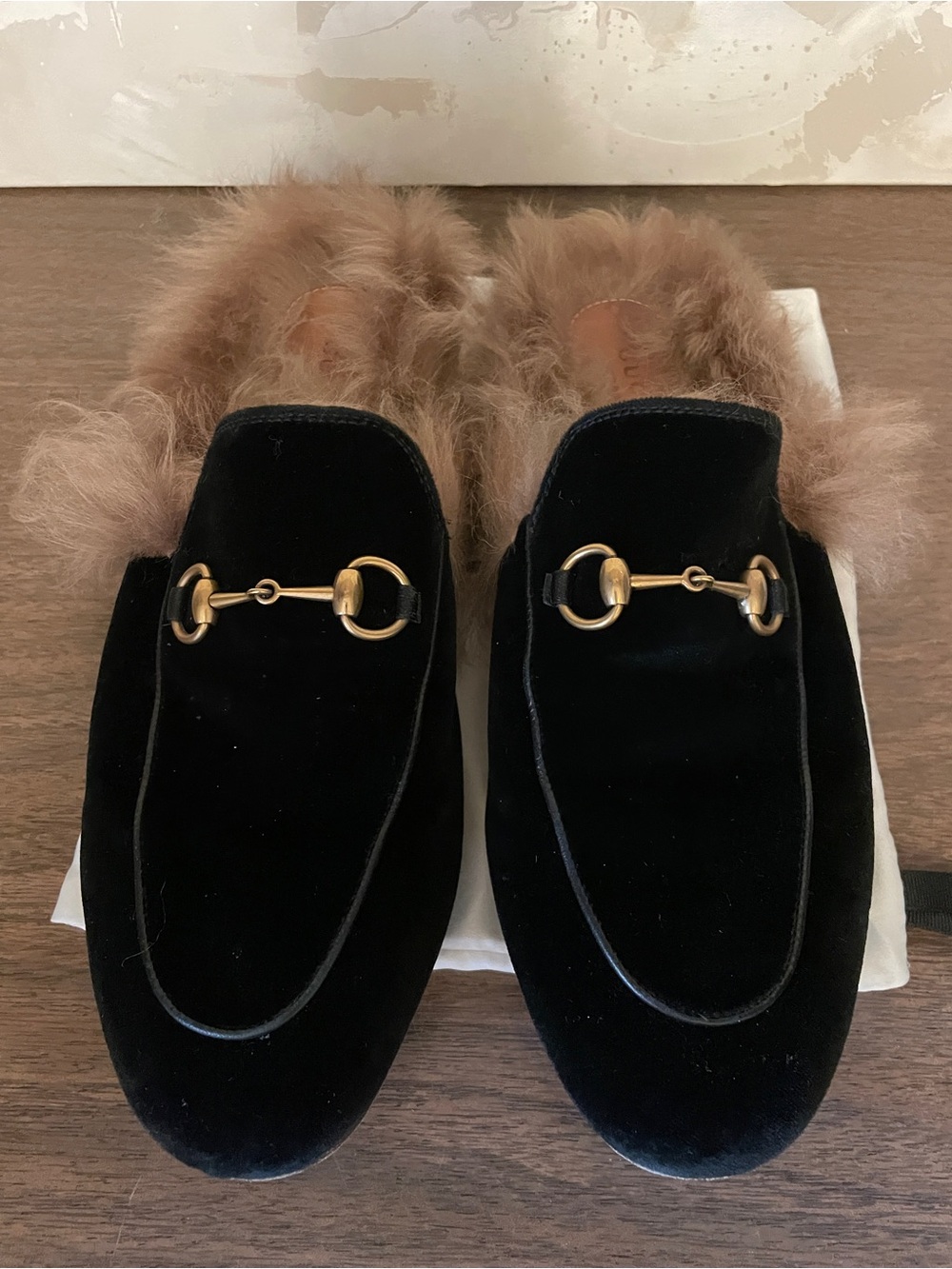 Gucci Princetown Black Velvet Fur-Lined Loafer Mules/Slippers with Gold Horsebit - Picture 3 of 9